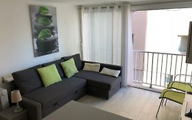 Apartment 22, le Capitaine